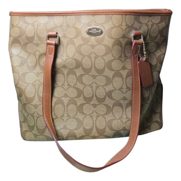 Coach Beige/Brown Signature Coated Canvas and Leather Tote Bag. - Picture 4 of 9